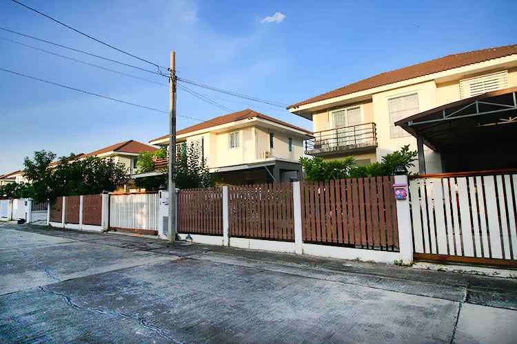 บ้านวิวสวน บ้านกล้วย-ไทรน้อย Baan View Suan Baan Kluay-Sai Noi