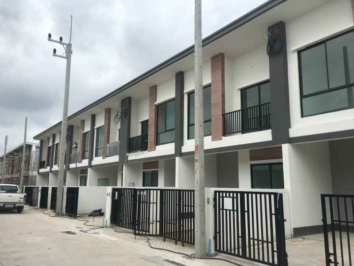 ยูนิโอ ทาวน์ ลำลูกกา คลอง 4 Unio Town Lamlukka Klong 4