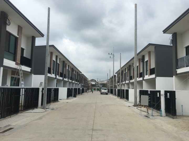 ยูนิโอ ทาวน์ ลำลูกกา คลอง 4 Unio Town Lamlukka Klong 4