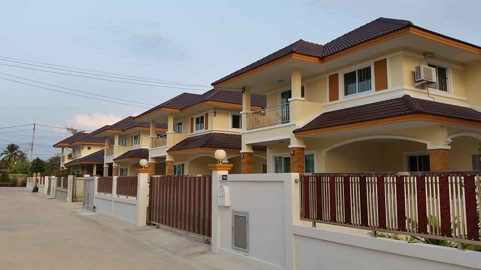 หมู่บ้านจงเจริญโชคชัย 3 Chongcharoen Chokechai 3