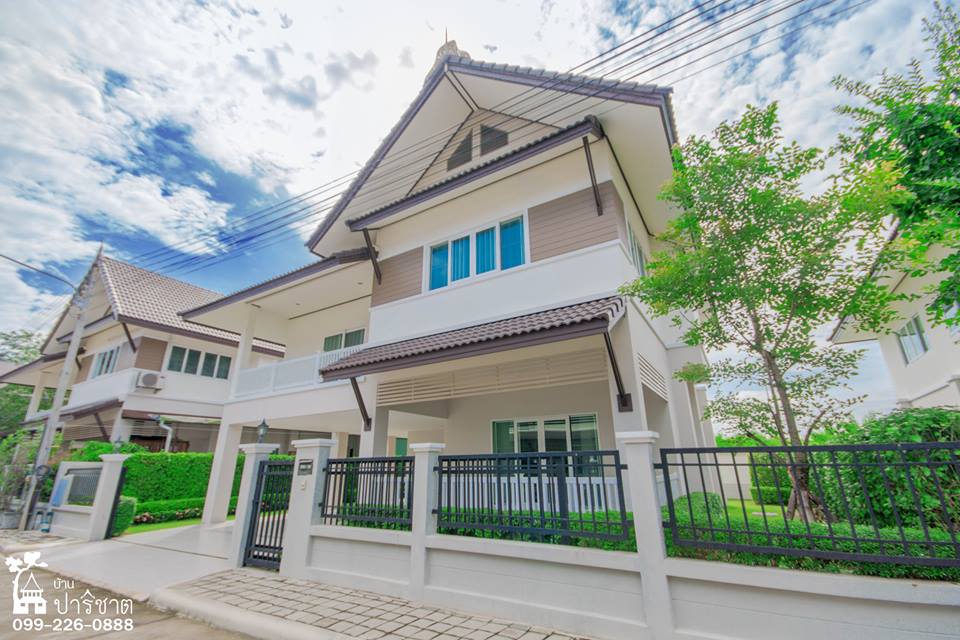 บ้านปาริชาต เชียงใหม่ Baan Parichat Chiangmai
