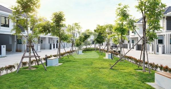 มณีรินทร์ ปาร์ค บางพระ Maneerin Park Bang Phra