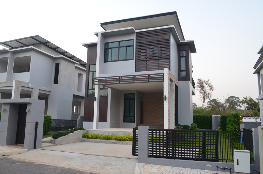 บ้านสวนรื่นฤทัย Bann Suan Ruenruetai