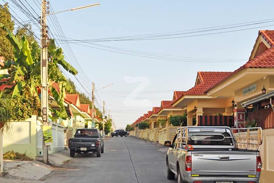 นวพร แยกบ้านแลง Nawaphon Ban Lang Junction