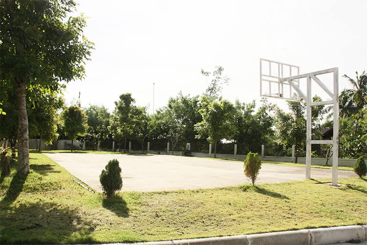 บี แลนด์ ภูเขาลาด B Land Phukhao Lad