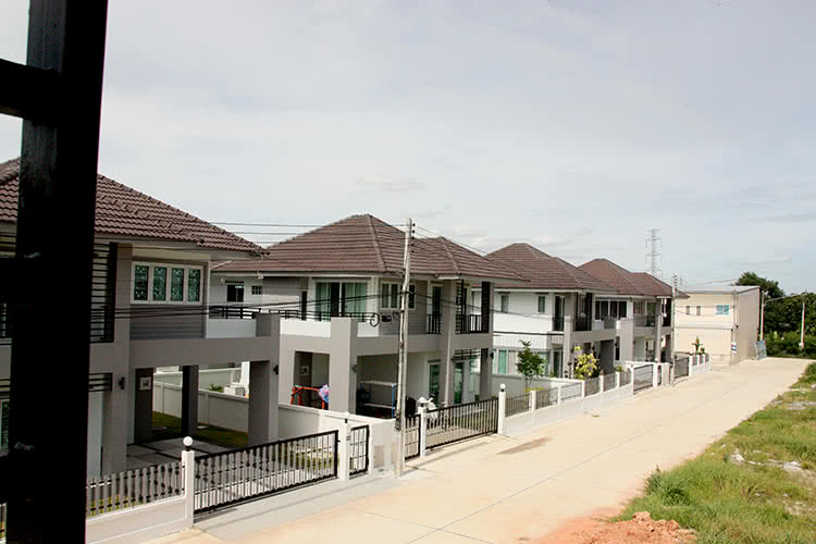 บี.ซี.แลนด์ มะขามเฒ่า B.C. Land Makhamthao