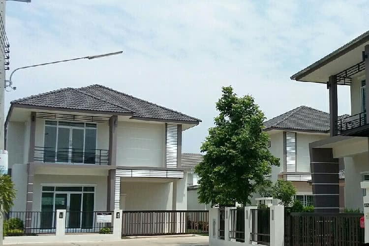 ดิ ไอคอน 3 ประโดก The Icon 3 Pradok