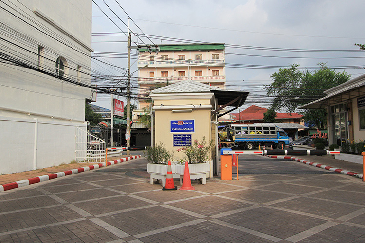 ชวนชื่น ศรีนครินทร์-เทพารักษ์ Chuanchuen Srinakarin-Theparak