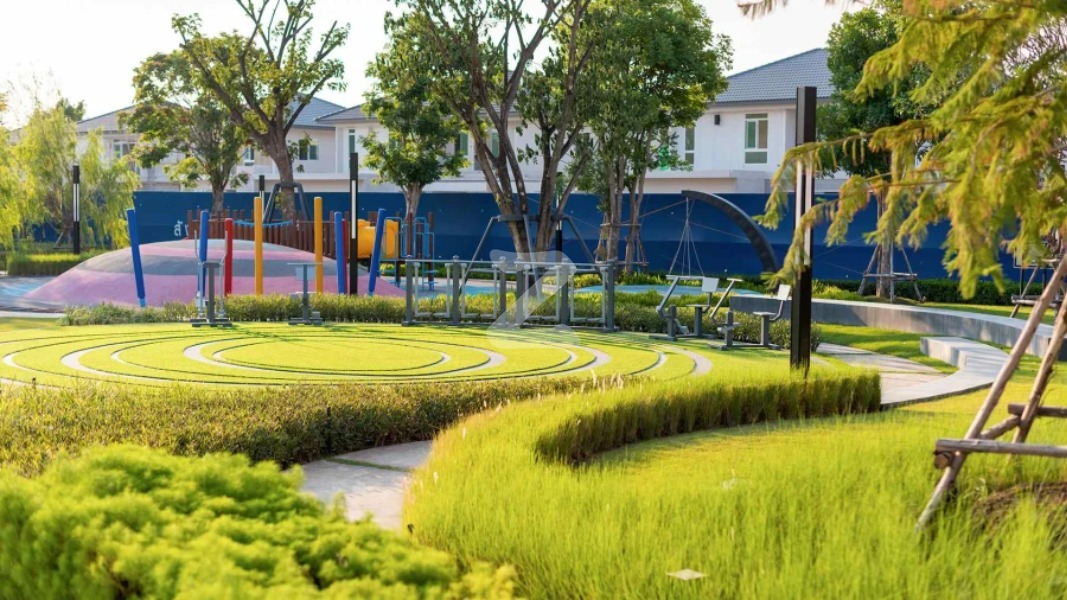 มัณฑนา มอเตอร์เวย์-กรุงเทพกรีฑาตัดใหม่ Mantana Motorway-New Krungthepkreetha