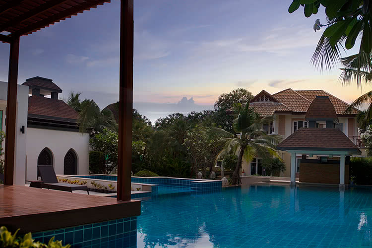 เอโทล ลันตา รีสอร์ทไลฟ์ บางนา-วงแหวน Atoll Lanta Resort Life Bangna-Wongwaen