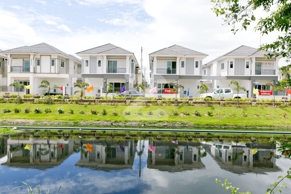 กรีนเนอรี่ บาย นิราวิลล์ ถนนเศรษฐกิจ-นาดี Greenery by Niraville Setthakit-Nadee