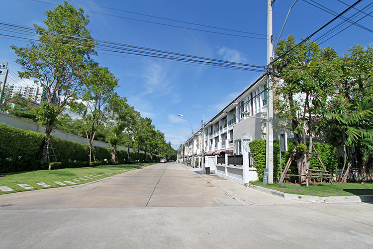 บ้านกลางเมือง เอส-เซนส์ สาทร-ตากสิน 2 Baan Klang Muang S-Sense Sathorn-Taksin 2