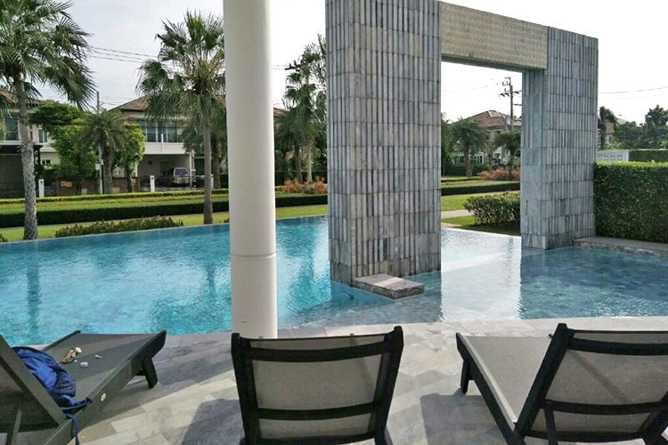 เดอะ พาลาซโซ่ สาทร The Palazzo Sathorn