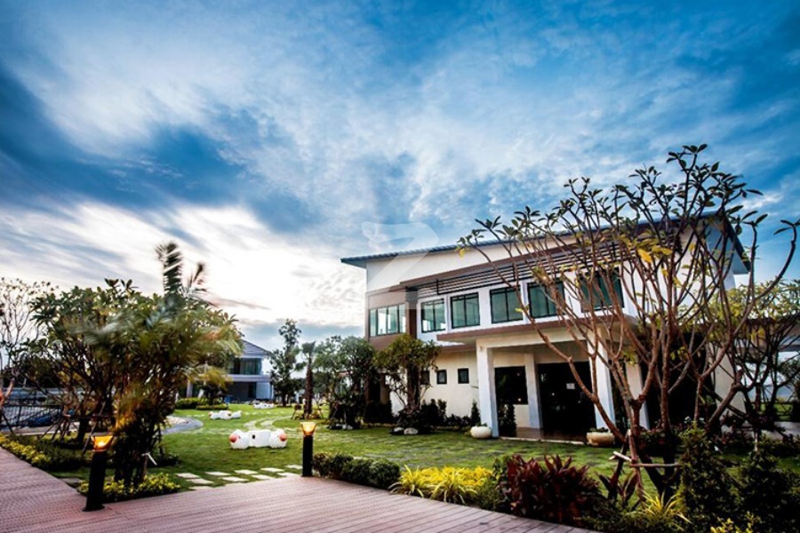 เดอะ พรีมีโอ เลคฮิลล์ บ้านบึง ชลบุรี The Premio Lakehill Banbueng Chonburi