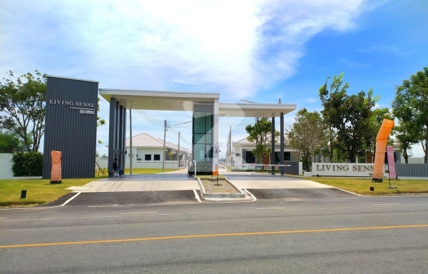 ลิฟวิ่ง เซนส์ บ้านฉาง ระยอง Living Sense Banchang Rayong