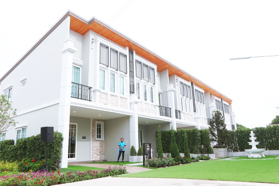 โกลเด้น ทาวน์ พัทยาใต้-สุขุมวิท Golden Town South Pattaya-Sukhumvit