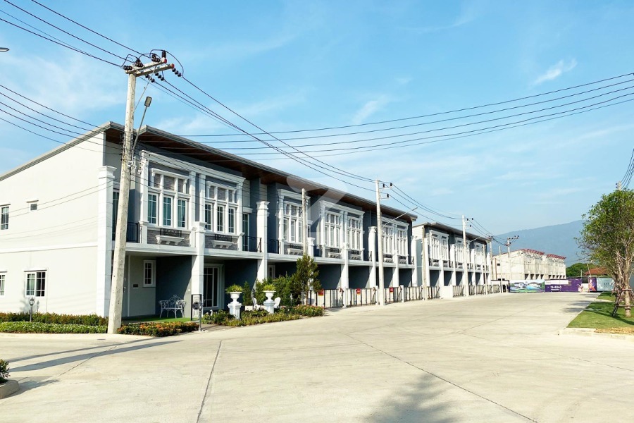 โกลเด้น ทาวน์ เชียงใหม่-กาดรวมโชค Golden Town Chiangmai-Kad Ruamchok