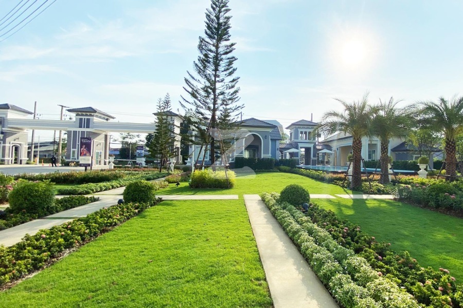 โกลเด้น ทาวน์ เชียงใหม่-กาดรวมโชค Golden Town Chiangmai-Kad Ruamchok