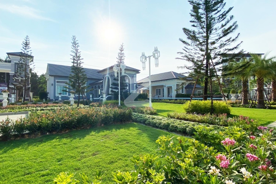 โกลเด้น ทาวน์ เชียงใหม่-กาดรวมโชค Golden Town Chiangmai-Kad Ruamchok