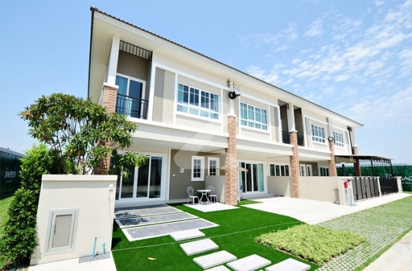 exterior บ้านตัวอย่าง