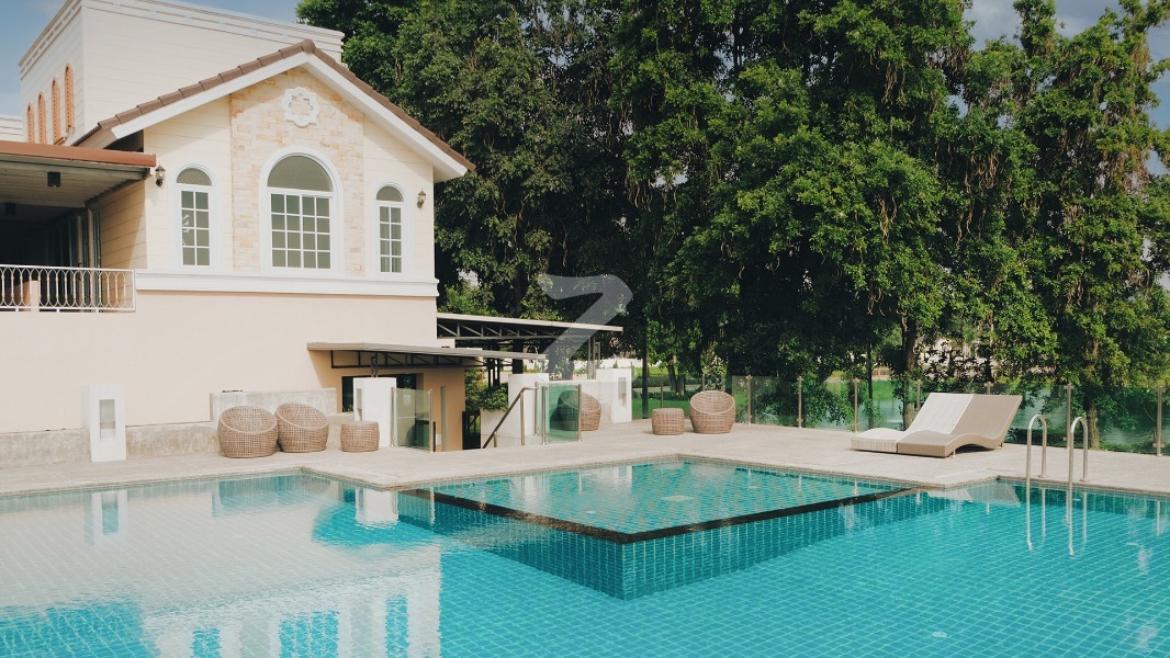 ดีญ่า วาเล่ย์ เลคฟอเรสท์ Diya Valley Lake Forest