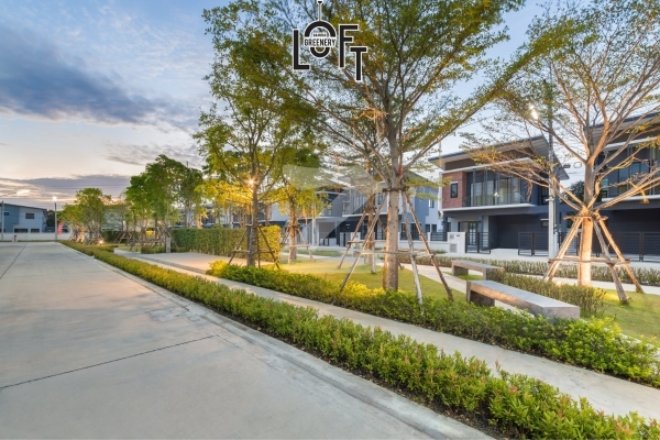 บ้านฟ้ากรีนเนอรี่ ลอฟท์ พัทยา Baan Fah Greenery Loft Pattaya