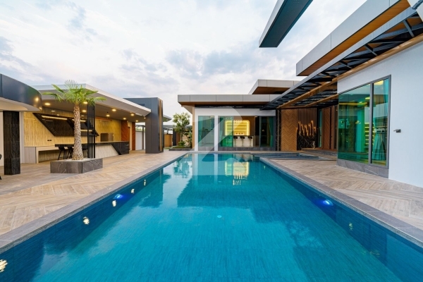 เอ็ม เมาท์เท่น แกรนด์วิลล่า M Mountain Grand Villa