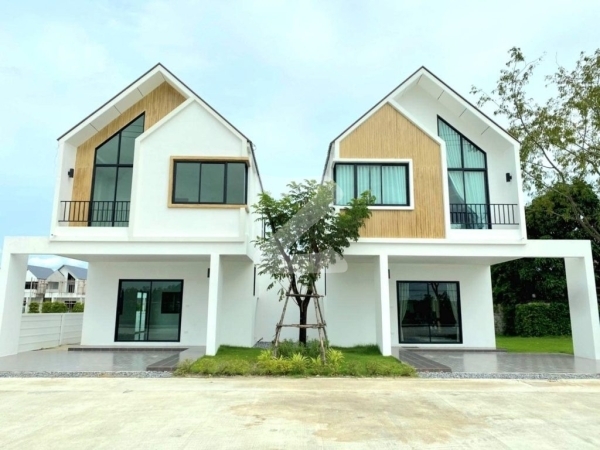 แสนรัก แกรนด์วิลล์ มาบโป่ง-พานทอง Seanrak Grand Ville Mappong-Phanthong