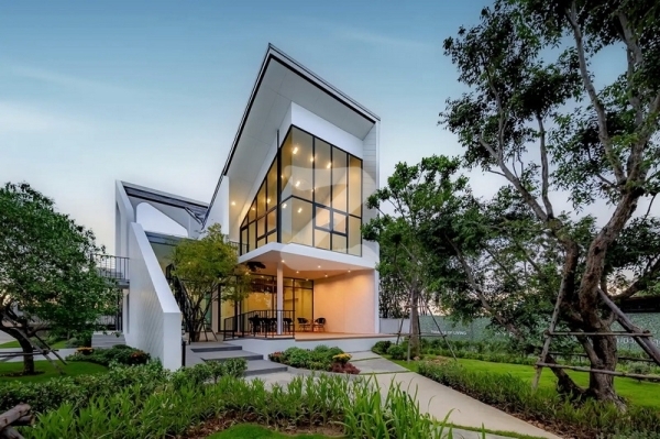 ไมร่า เรสซิเดนซ์ MYRA Residence