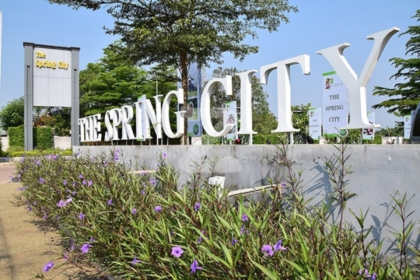 ดิ ไอริส สปริง ซิตี้ The Iris @Spring City