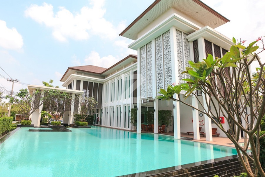 เซนโทร วัชรพล Centro Watcharapol