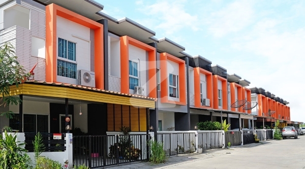 อรินสิริ ปาร์ค พานทอง Arinsiri Park Phanthong