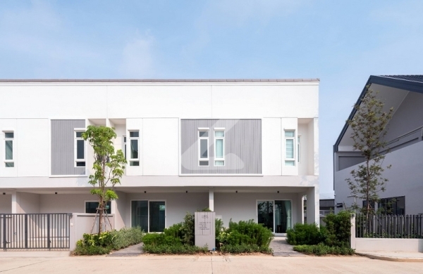 โคซี วิลลา บ้านกล้วย-ไทรน้อย Cozy Villas Bankluai-Sainoi