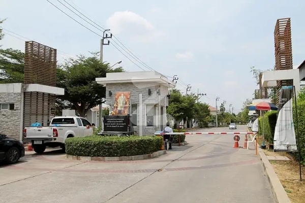 แลนซีโอ วงแหวน-ปิ่นเกล้า Lanceo Wongwaen-Pinklao