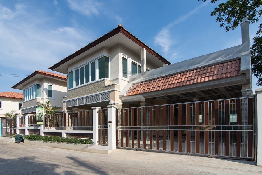 เดอะ ไพรเวทเฮ้าส์ สวนผัก 50 The Private House Suanphak 50