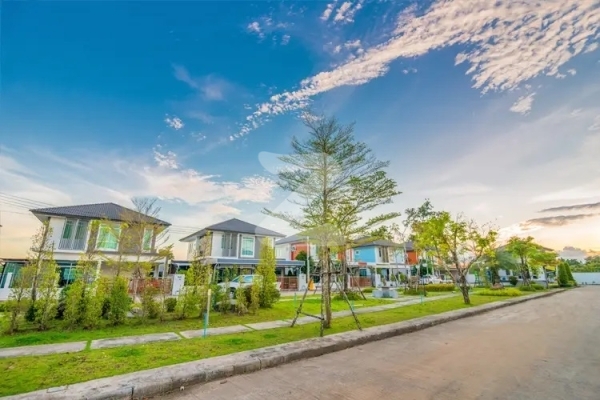 เซ็นทรัลพาร์ค คูขวาง-หัวถนน Central Park Khu Khwang-Hua Thanon