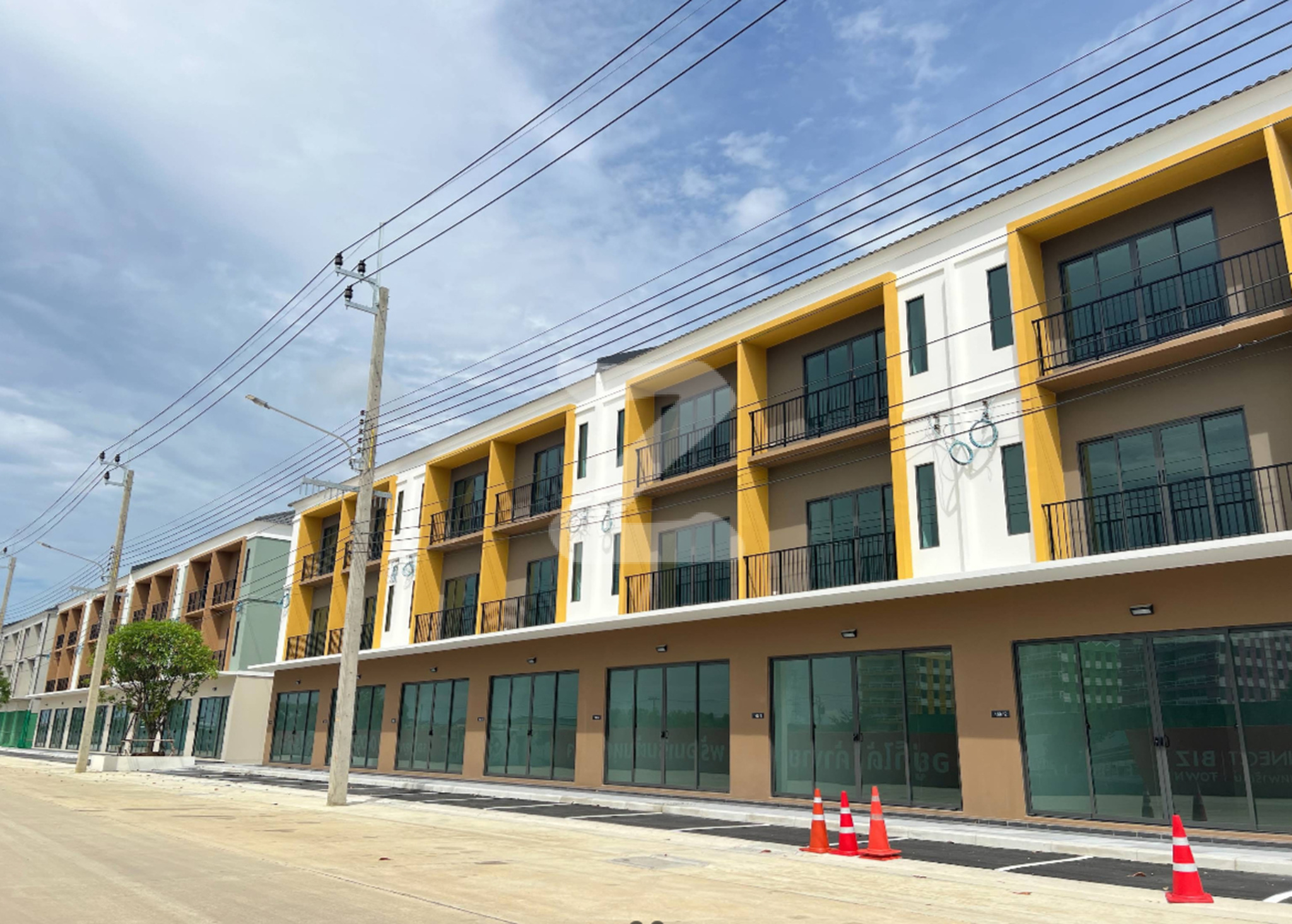 เดอะ คอนเนค บิซ @พฤกษานิวทาวน์ บางนา กม.26 The Connect Biz @Pruksa NEU Town Bangna km.26