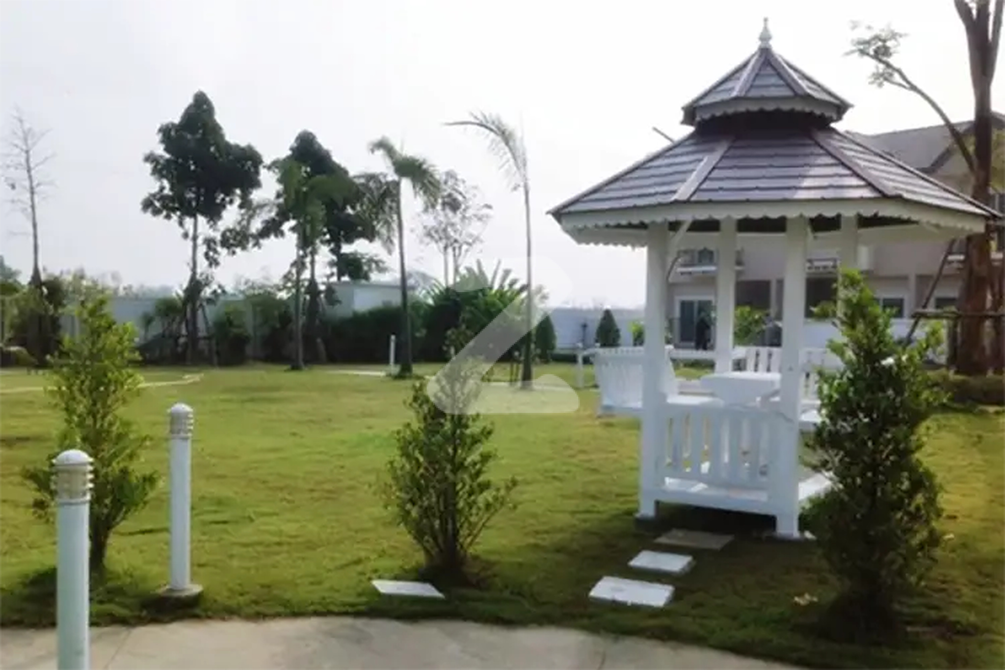 แกรนด์กิตติยา พุทธมณฑลสาย 4-ศาลายา Grand Kittiya Phutthamonthon Sai 4-Salaya