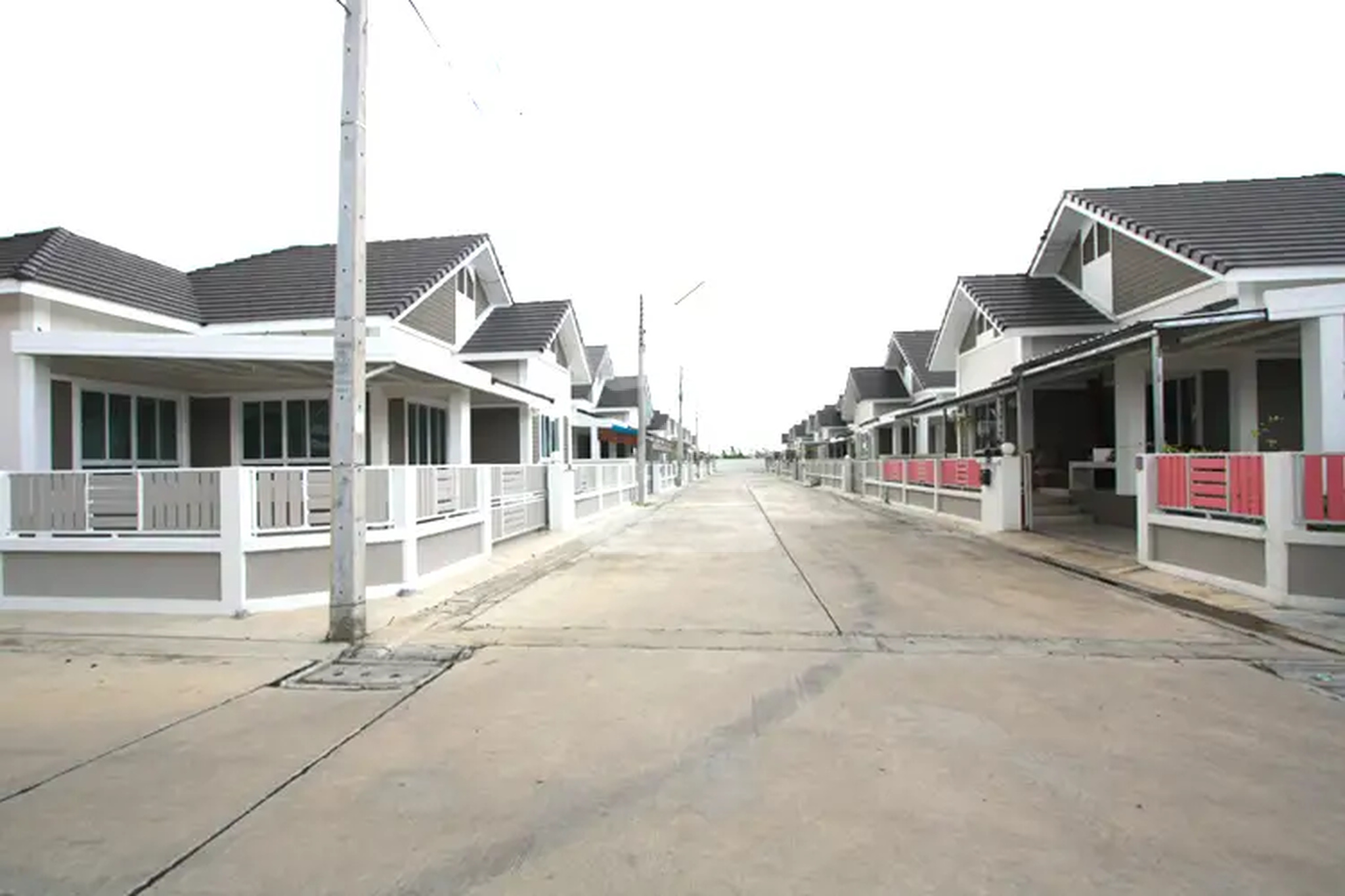 บ้านอยู่สบาย ริมอ่างเก็บน้ำอมตะ เฟส 2 Baan Yusabuy Amata Reservoir Phase 2