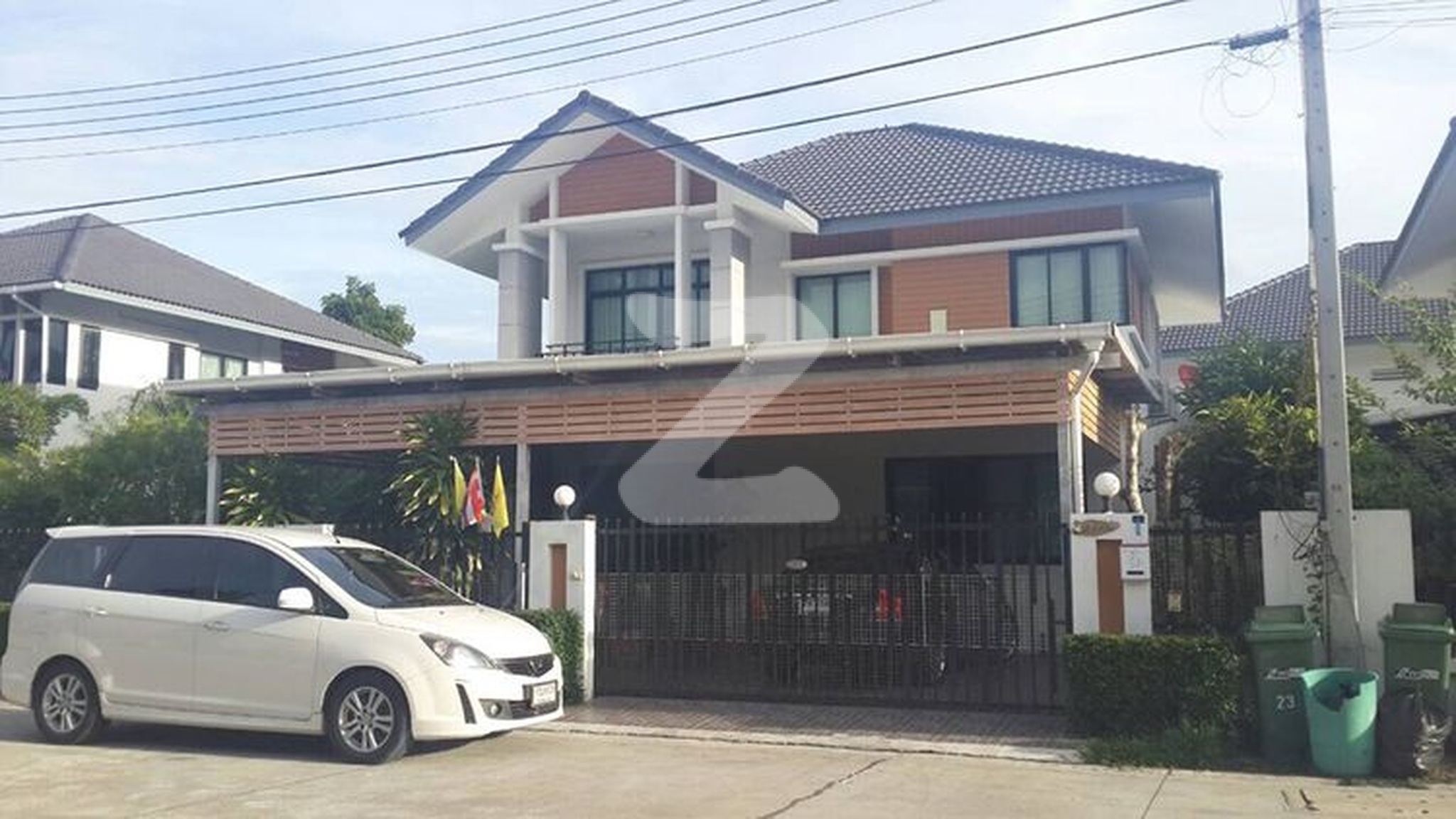 พรธนา อิลิแกนซ์ สุขุมวิท-ทับมา Phorntana Elegance Sukhumvit-Thapma