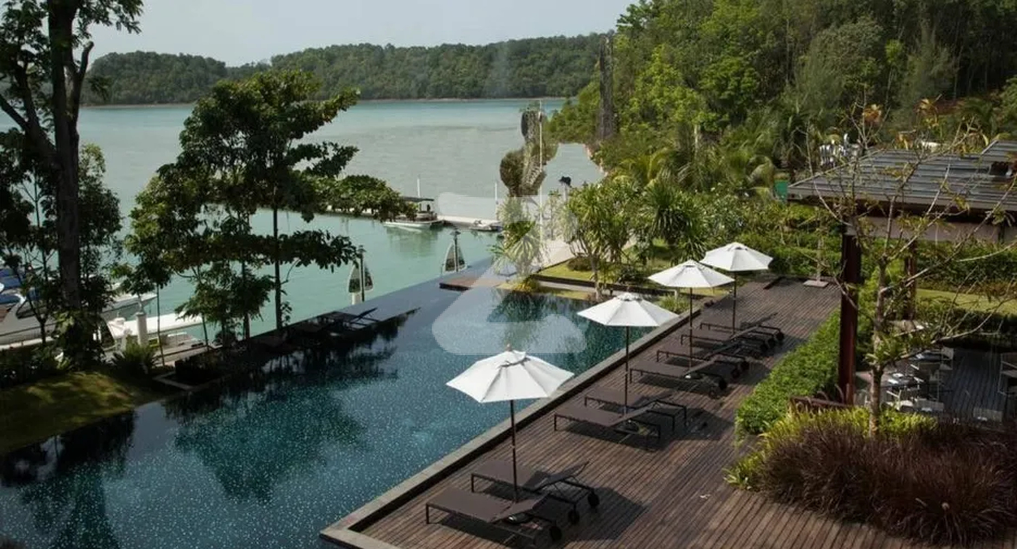 อ่าวปอ มารีน่า ลิฟวิ่ง คอนโด Ao Po Marina Living Condo