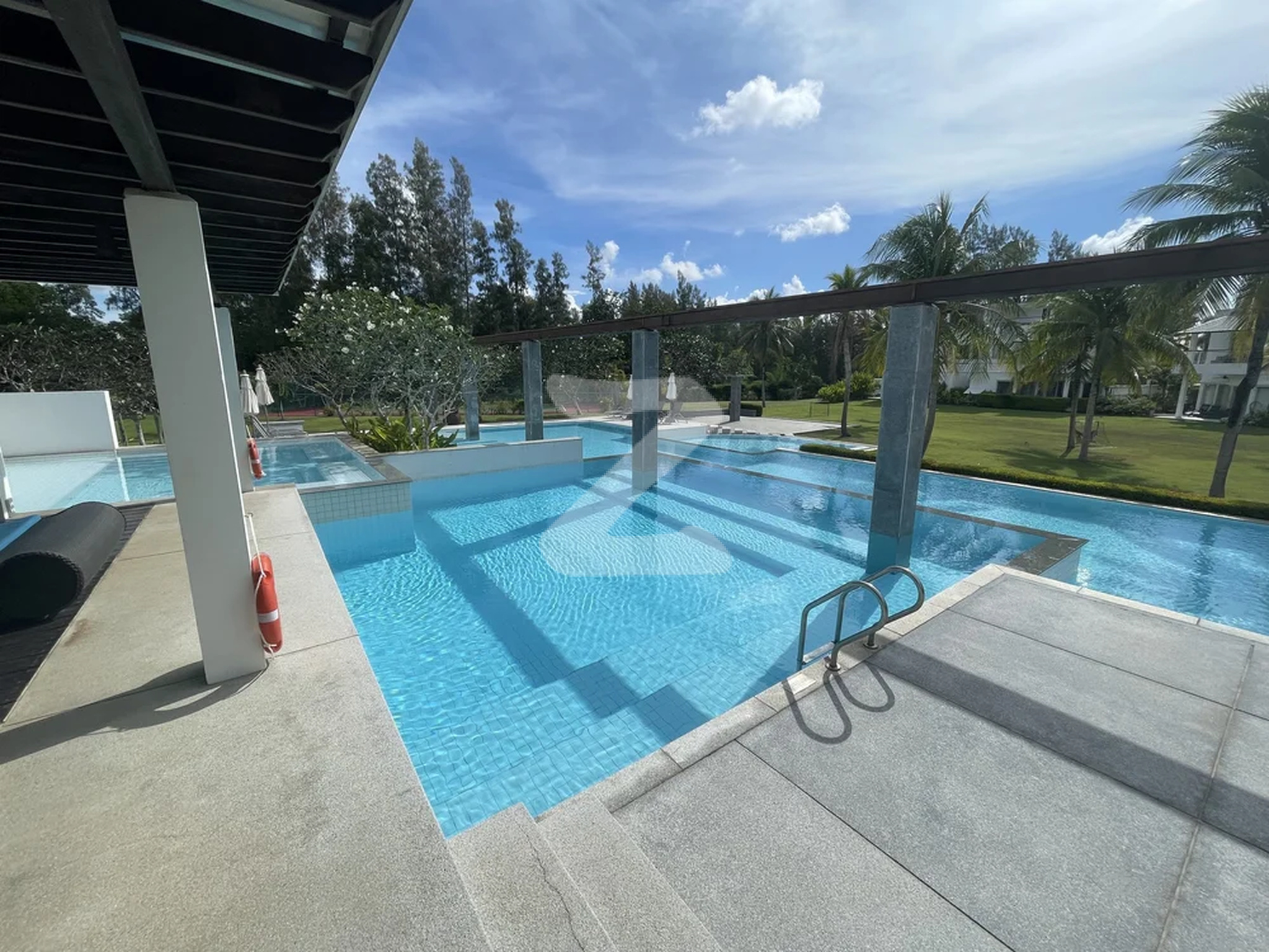 โกรฟ การ์เด้นส์ ภูเก็ต Grove Gardens Phuket