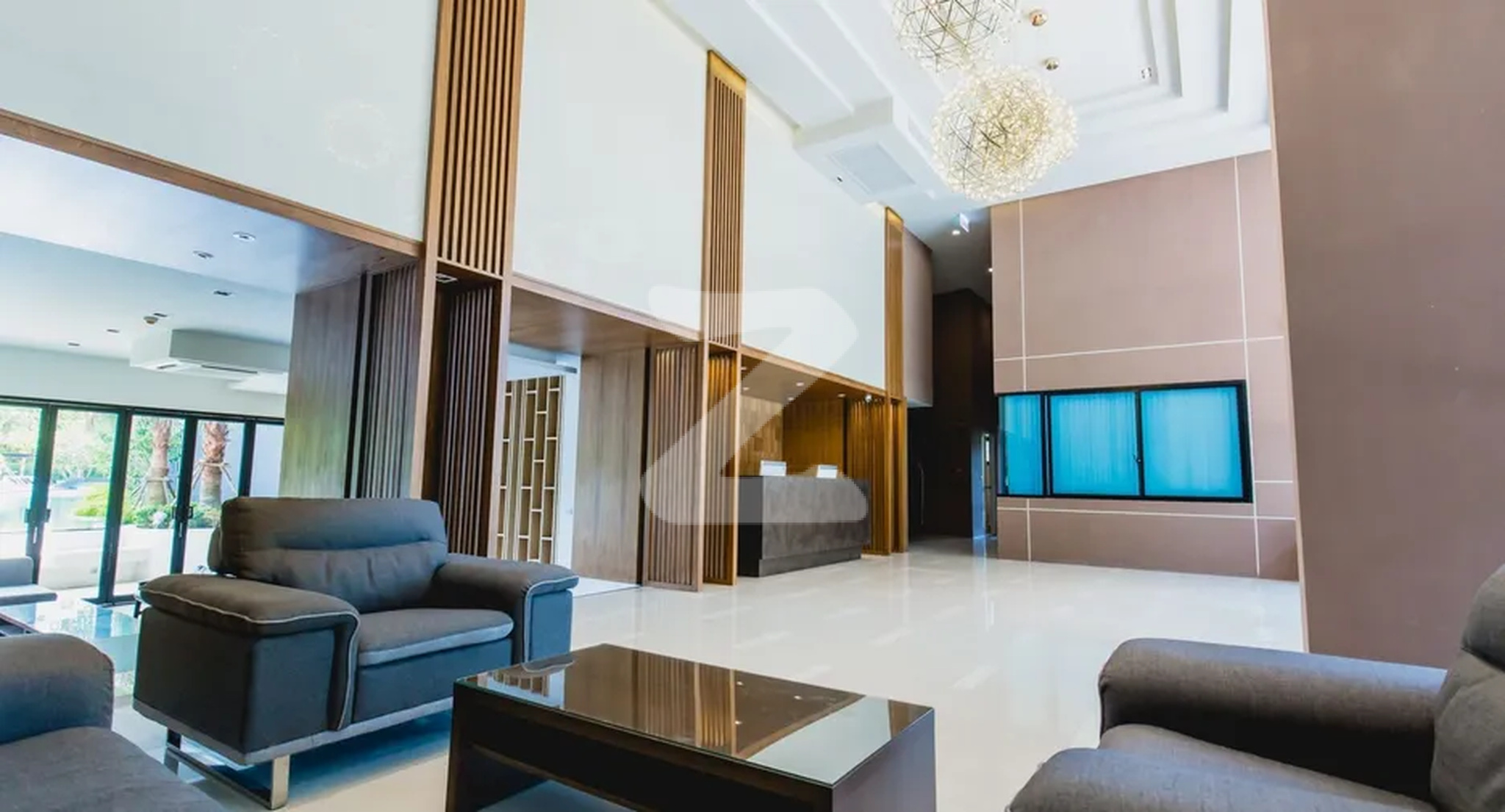 ดิ อริสโต คอนโด สุรินทร์บีช The Aristo Condo Surin Beach