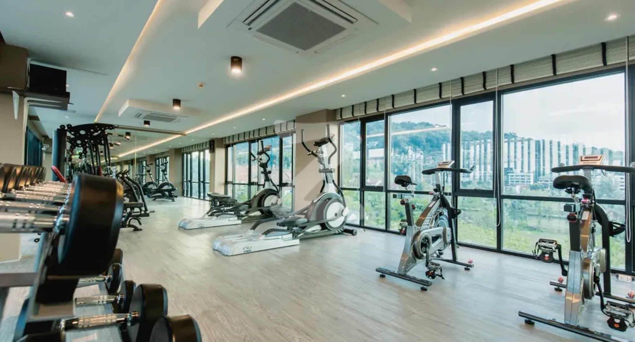 ดิ อริสโต คอนโด สุรินทร์บีช The Aristo Condo Surin Beach