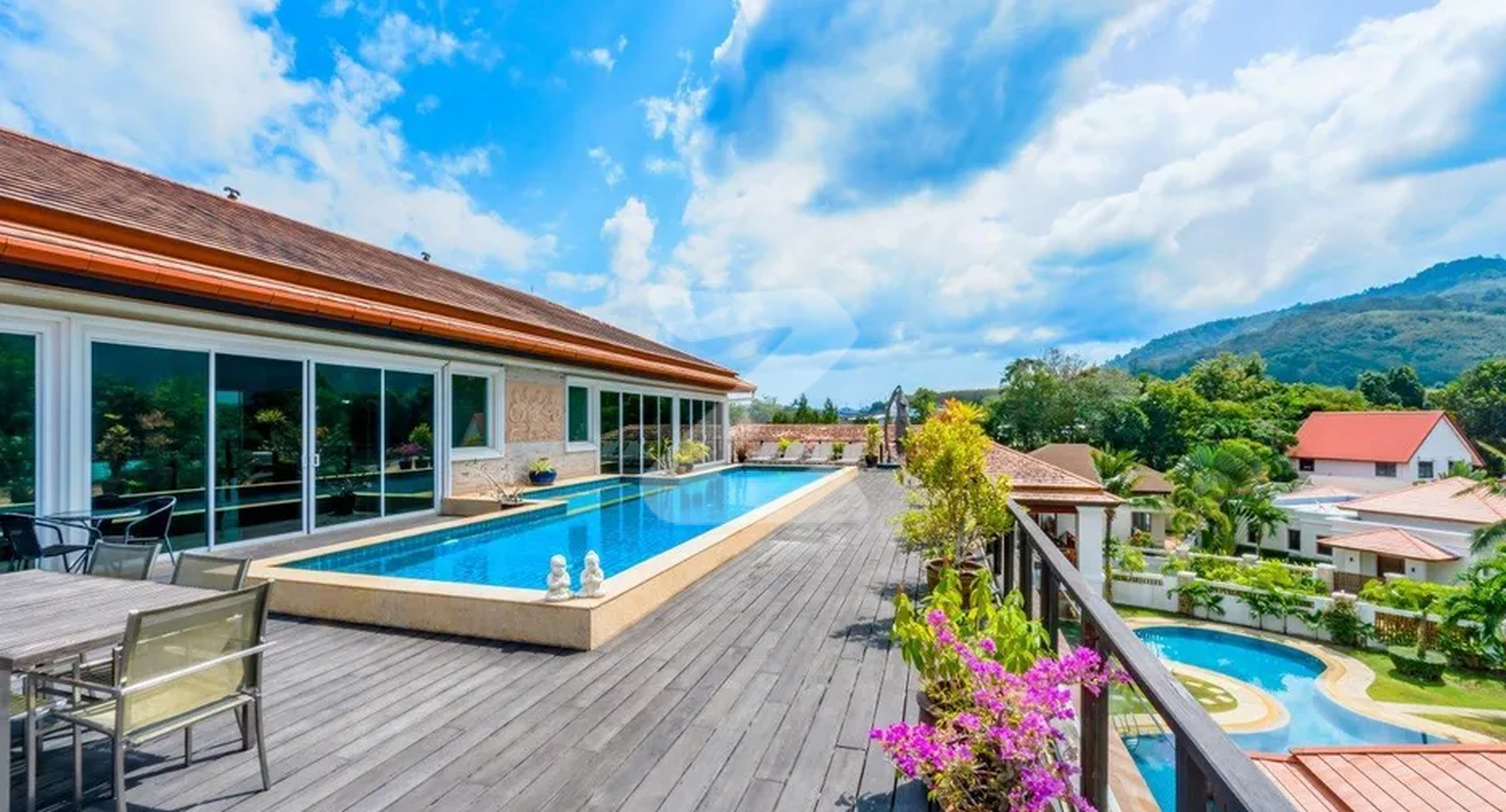 เชิงเลคอนโด Cherng Lay Condos
