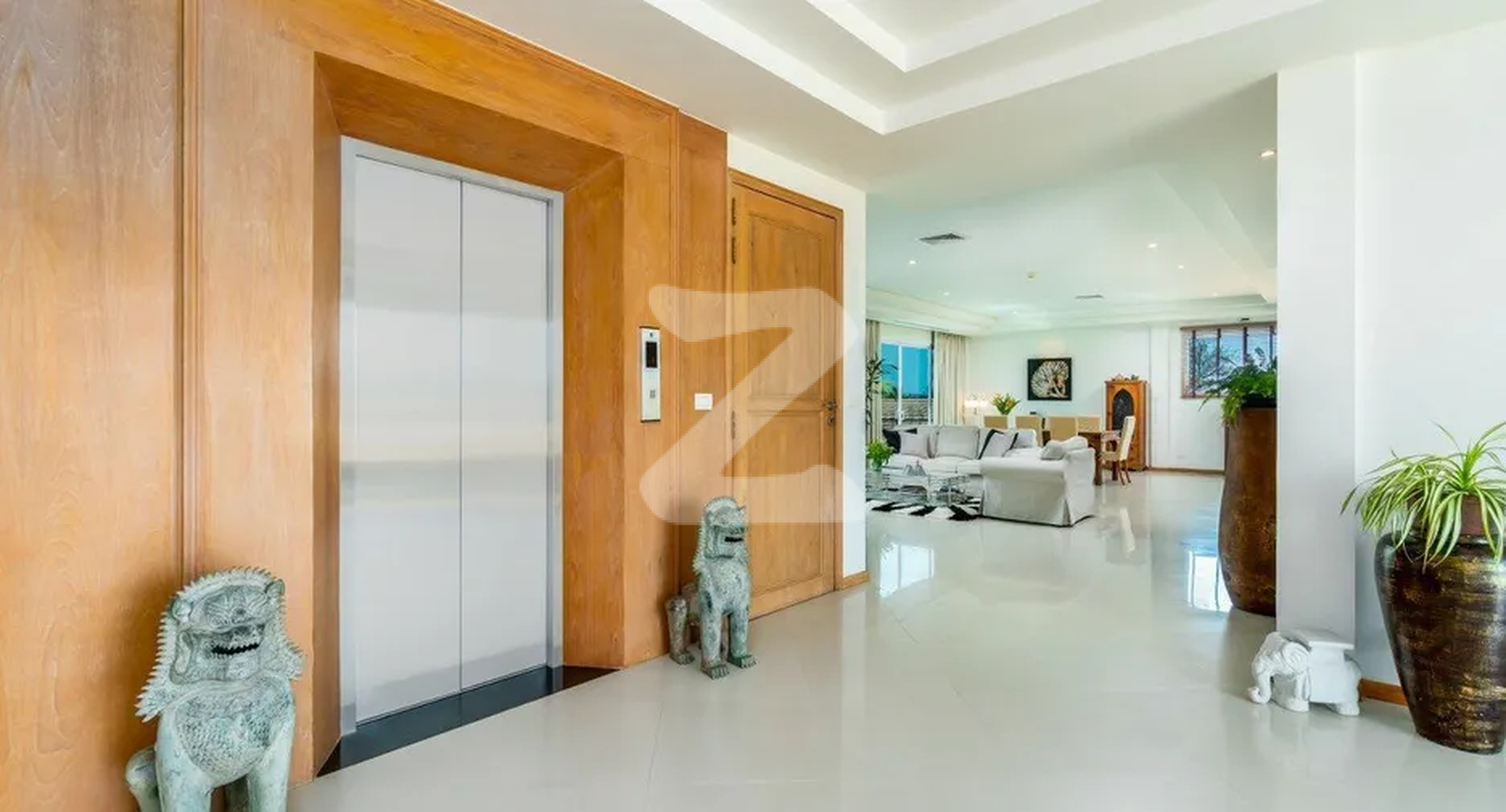 เชิงเลคอนโด Cherng Lay Condos