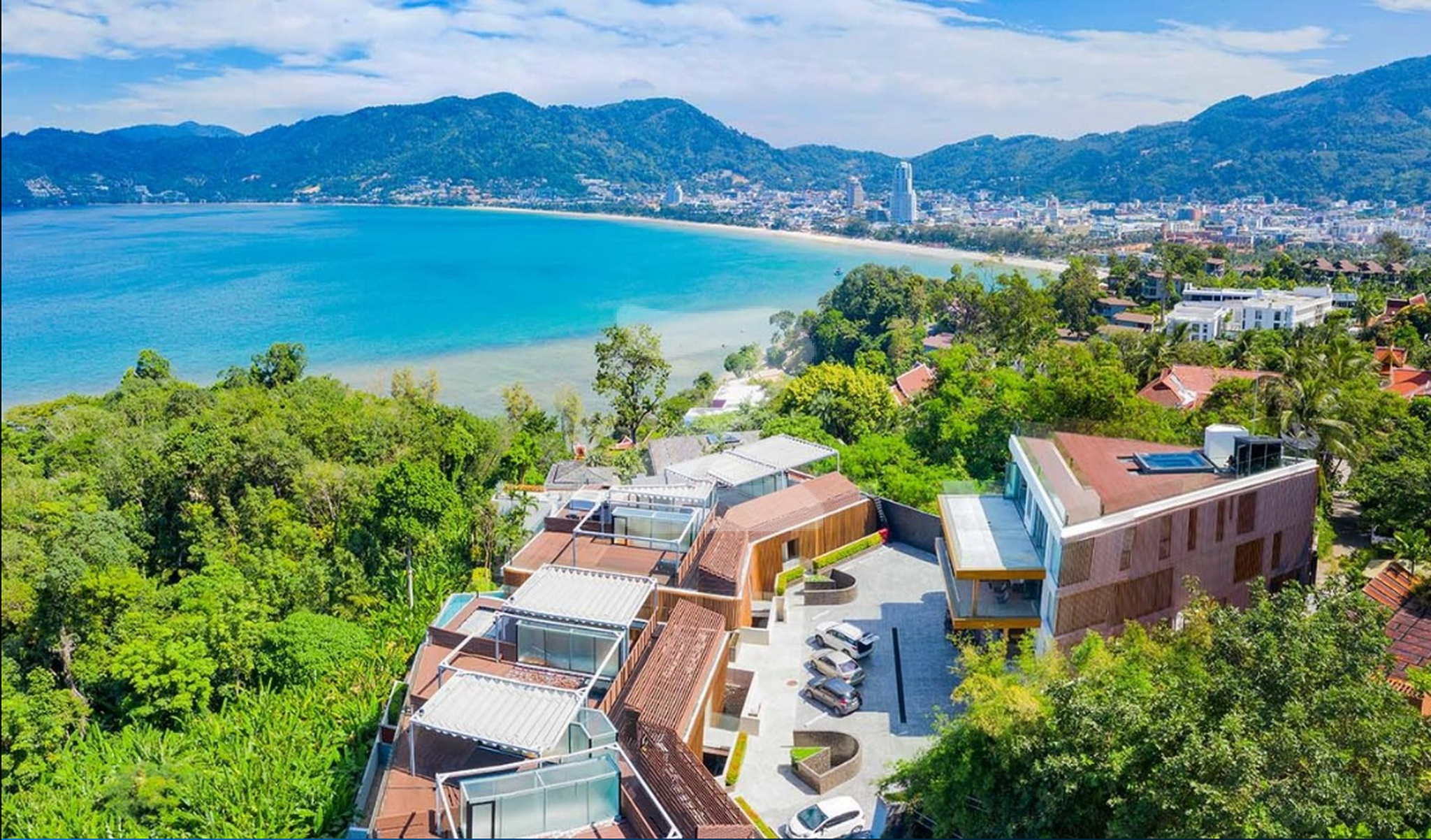 บลูพอยท์ คอนโดมิเนียม Bluepoint Condominium