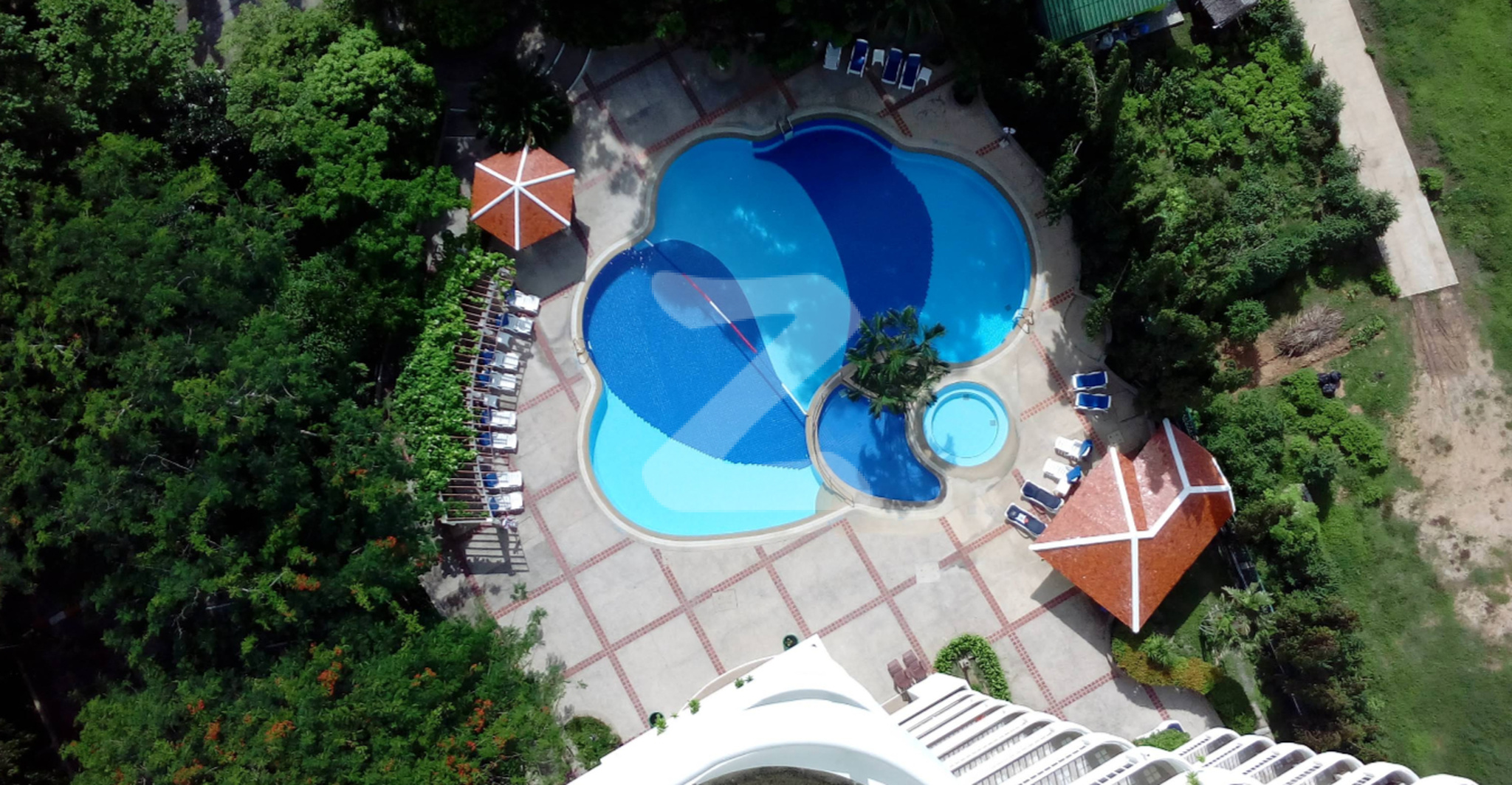 เดอะ วอเตอร์ฟร้อนท์ กะรน ภูเก็ต The Waterfront Karon Phuket