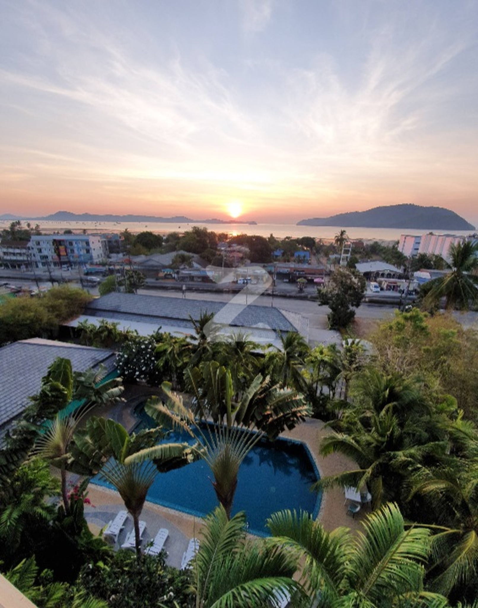 ราไวย์ ซีวิว คอนโดมิเนียม Rawai Seaview Condominium