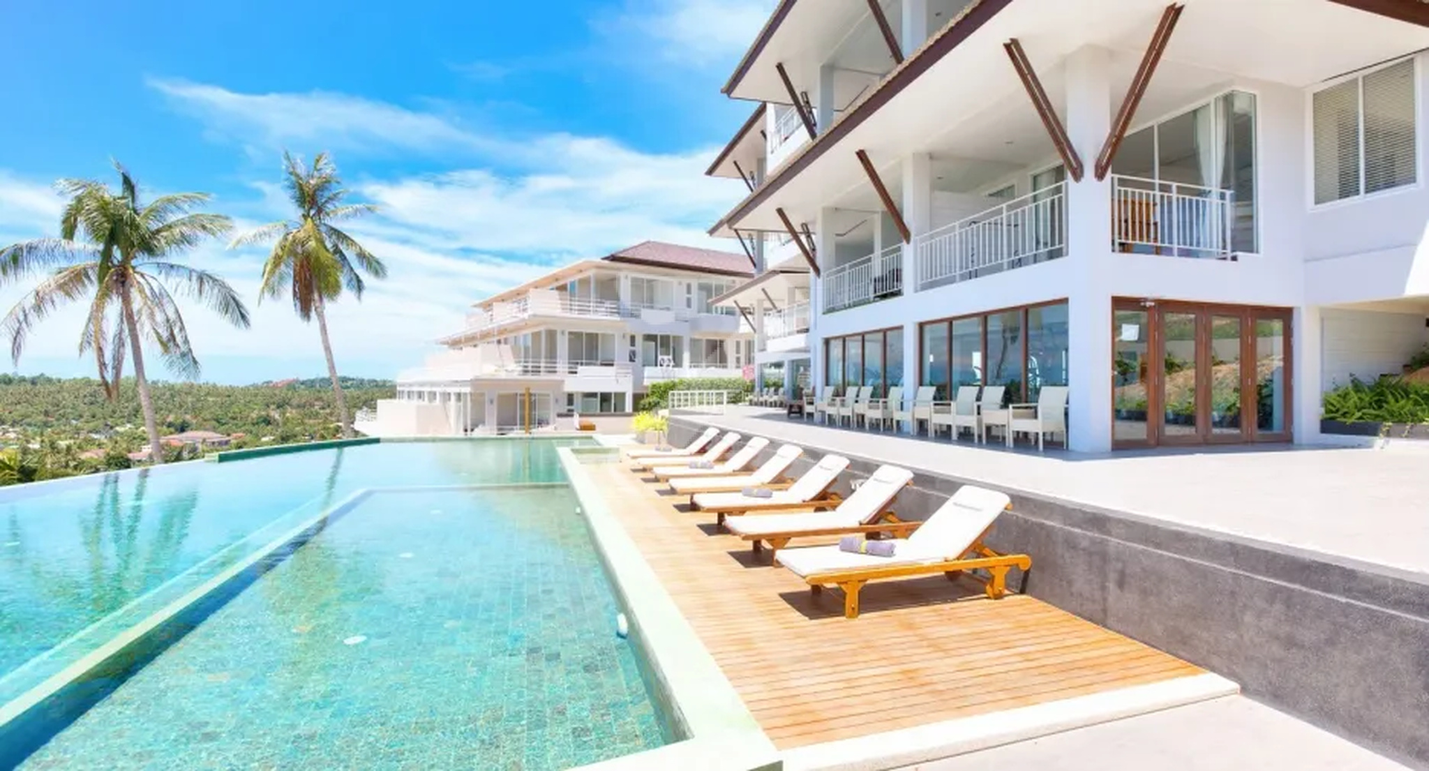 สระว่ายน้ำ 1 เดอะ เบย์ คอนโดมิเนียม สมุย The Bay Condominium Samui